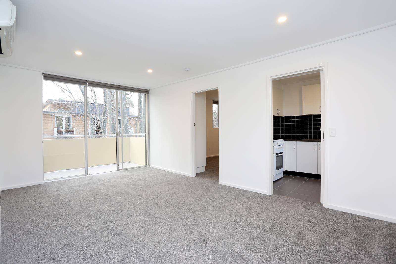 1 bedrooms Apartment / Unit / Flat in 15/60 O'shanassy St NORTH MELBOURNE VIC, 3051