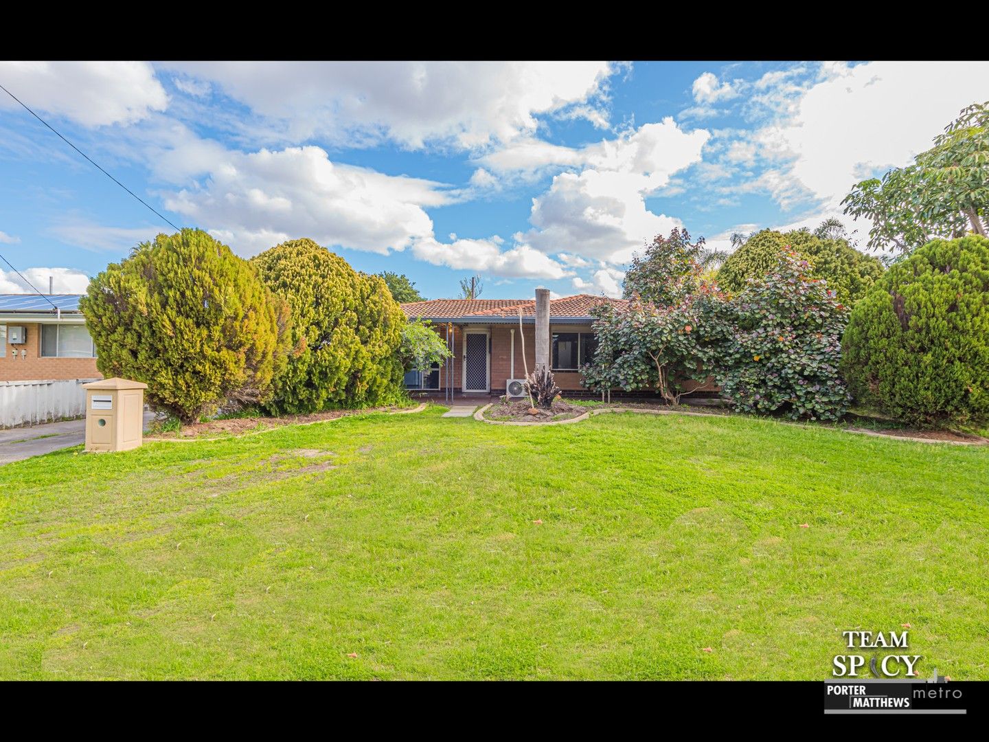 3 bedrooms House in 13 Graveney Wy MADDINGTON WA, 6109