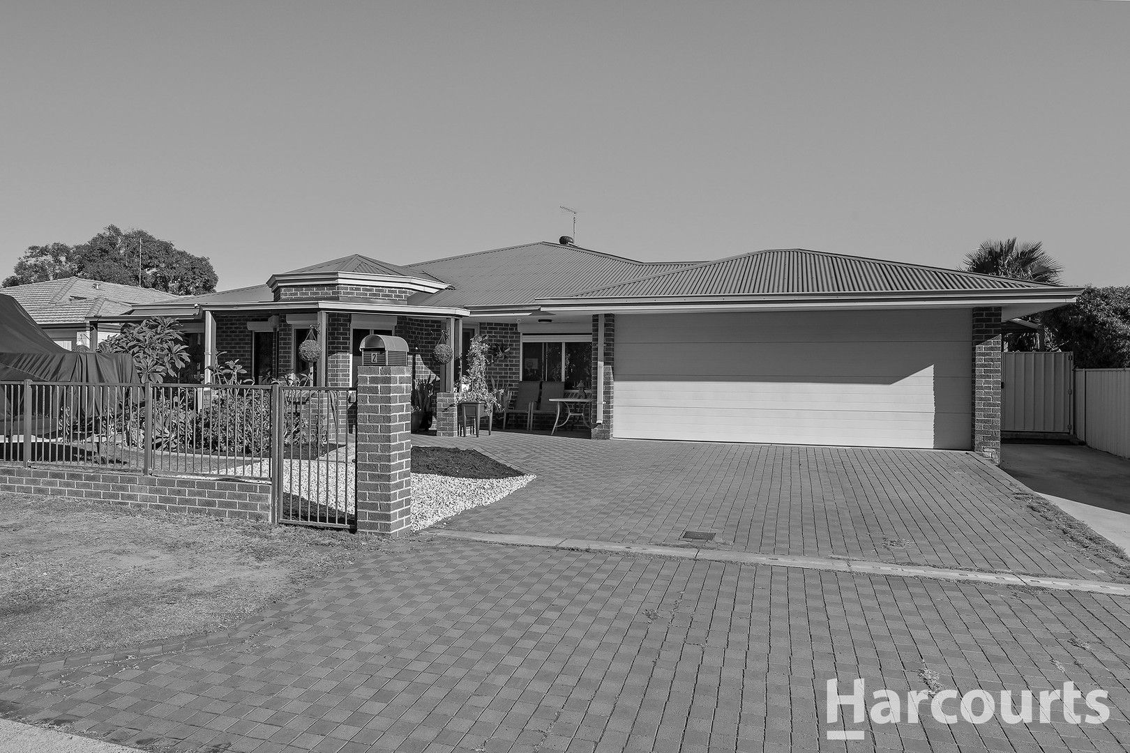 2 Dalewood Gardens, Meadow Springs WA 6210, Image 0