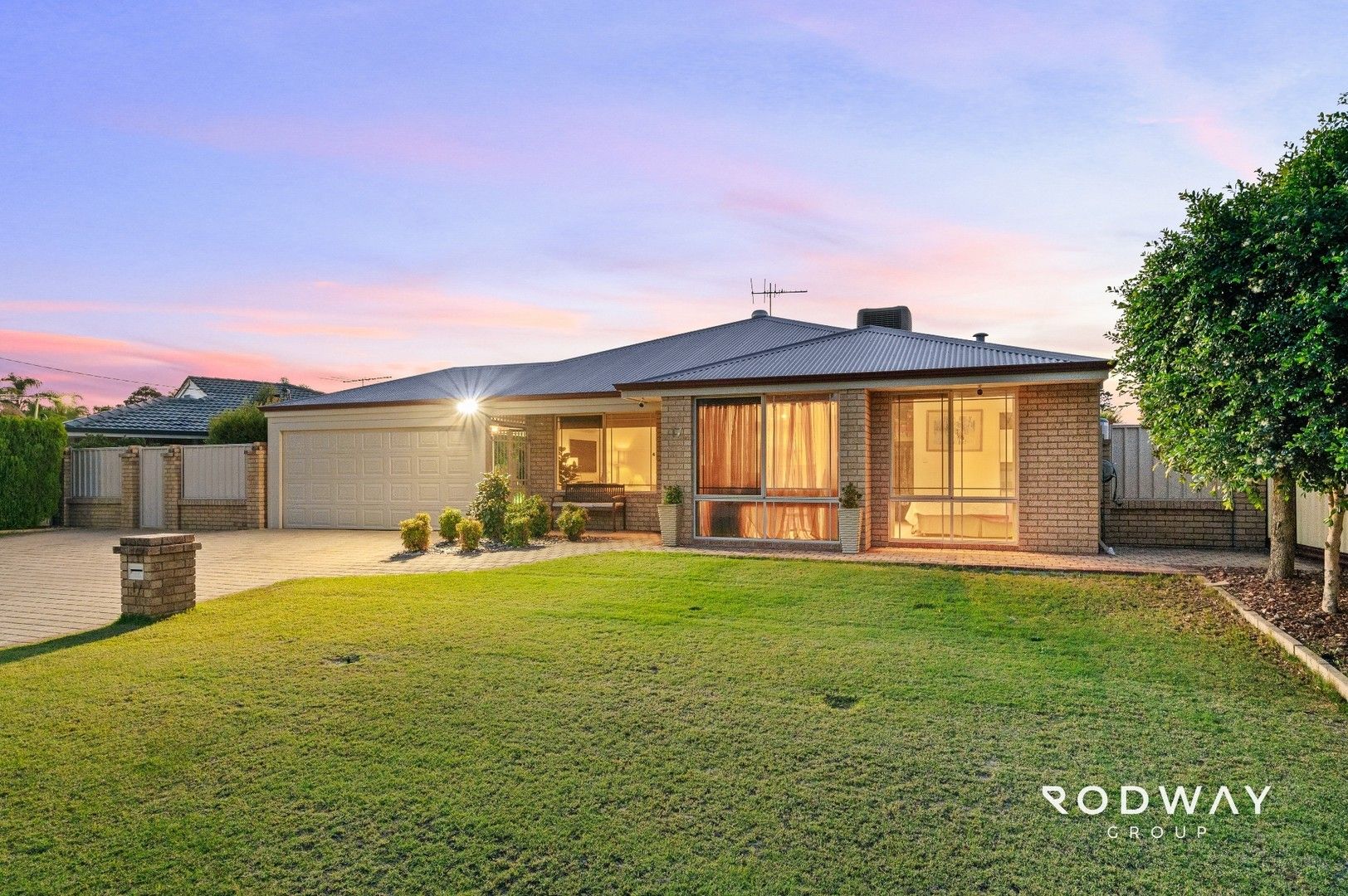 4 bedrooms House in 17 Abernethy Gr SEVILLE GROVE WA, 6112