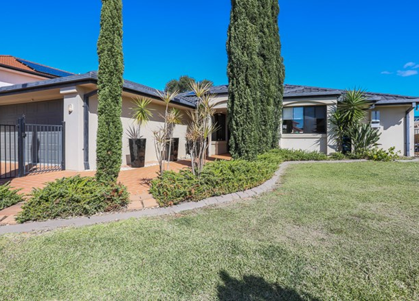 51 Azalea Crescent, Calamvale QLD 4116