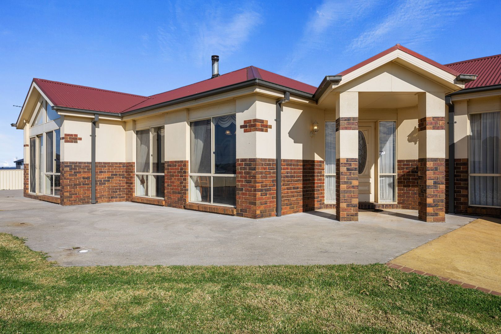 11 Louisa Court, Leongatha VIC 3953, Image 2