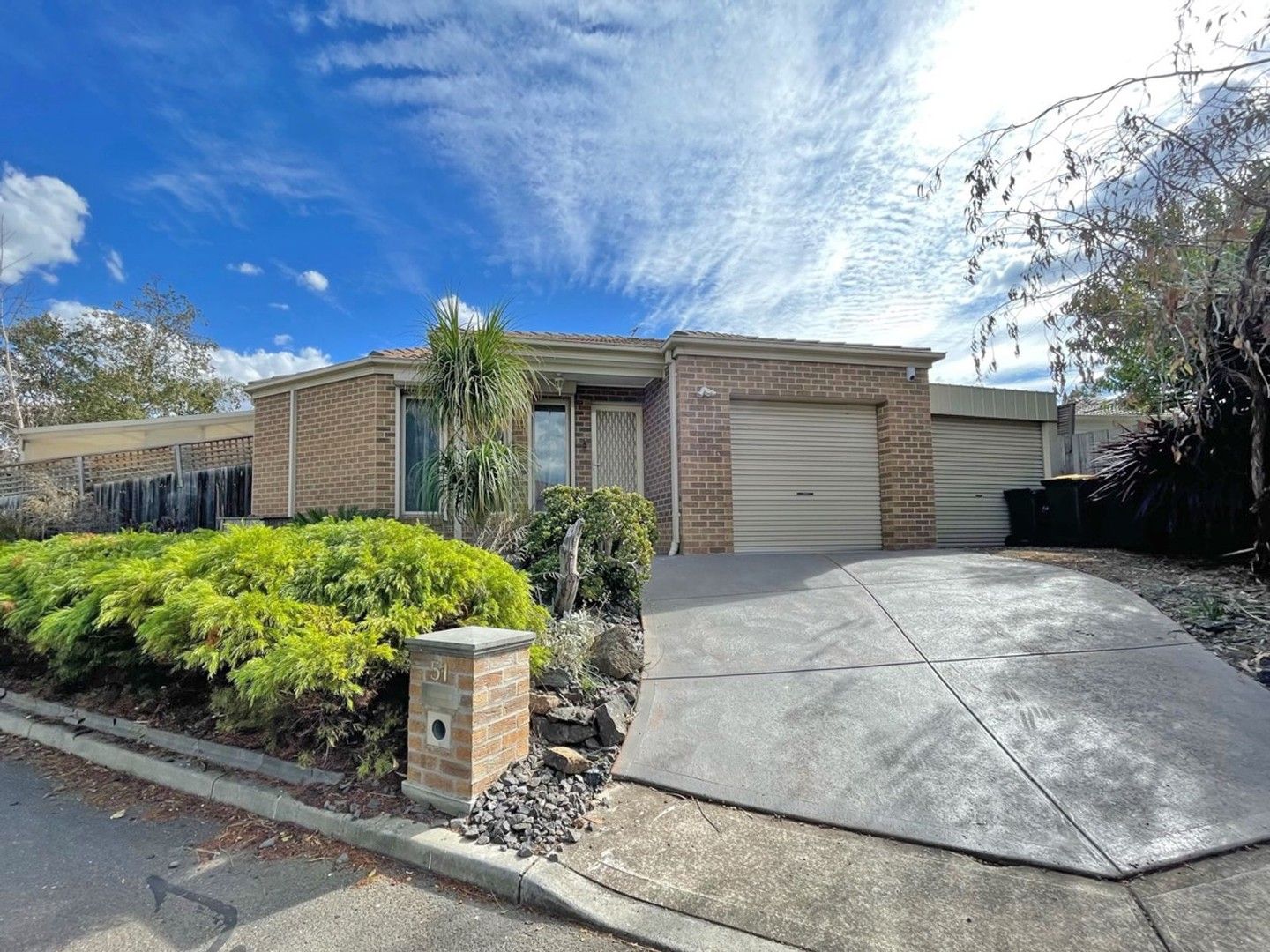 3 bedrooms House in 51 Sunhill Court ARDEER VIC, 3022