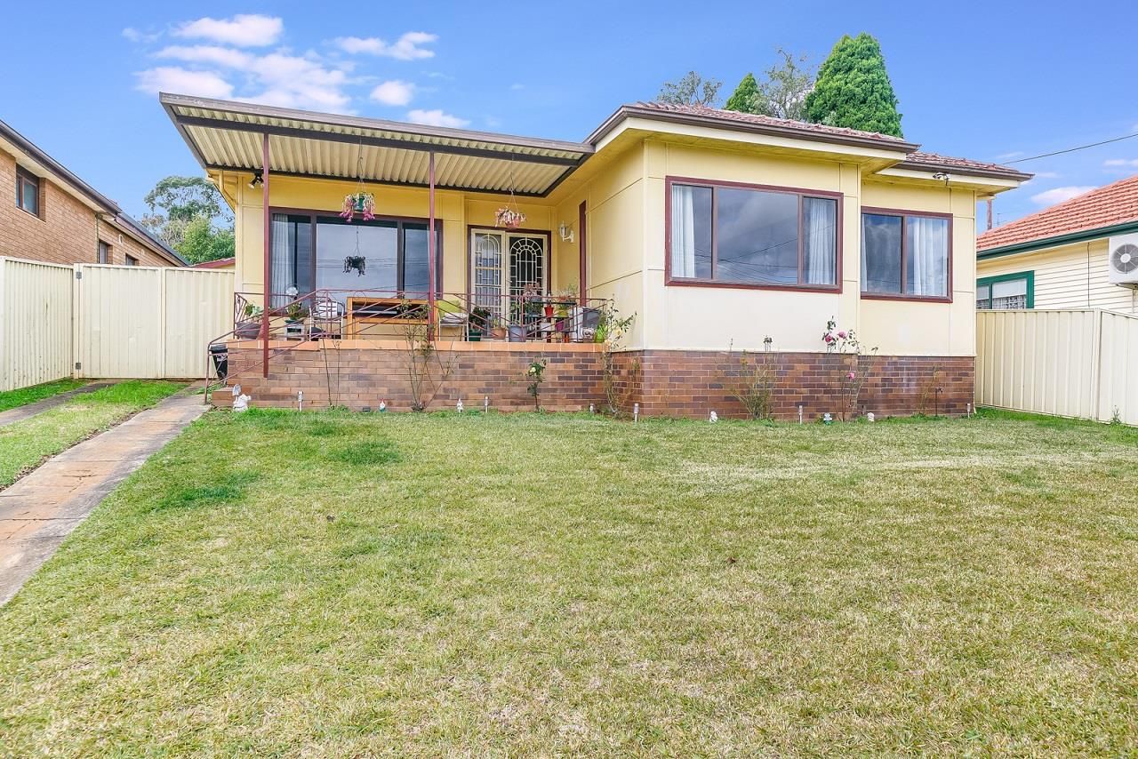 44 Grandview Drive, Campbelltown NSW 2560, Image 0