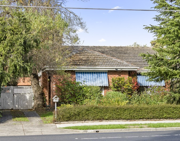 216 Oriel Road, Heidelberg West VIC 3081