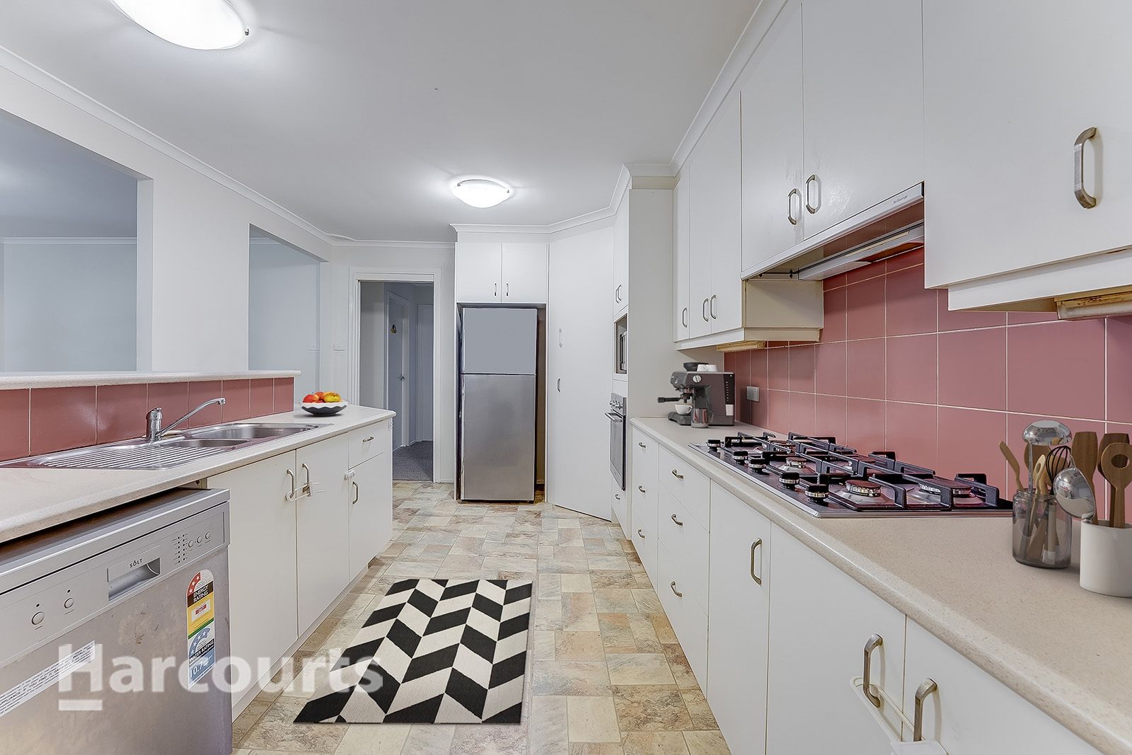 246 The Parkway, Bradbury NSW 2560, Image 2