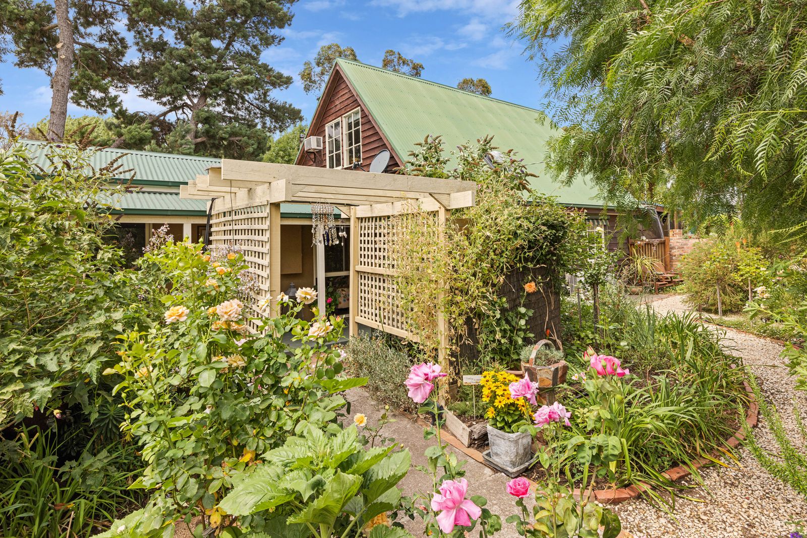 7 Pearces Road, Clunes VIC 3370, Image 0