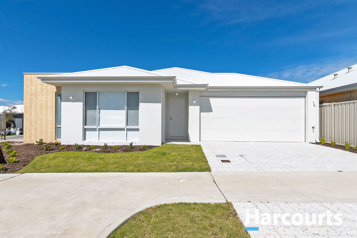 4 bedrooms House in 6 Boardwalk Street YANCHEP WA, 6035