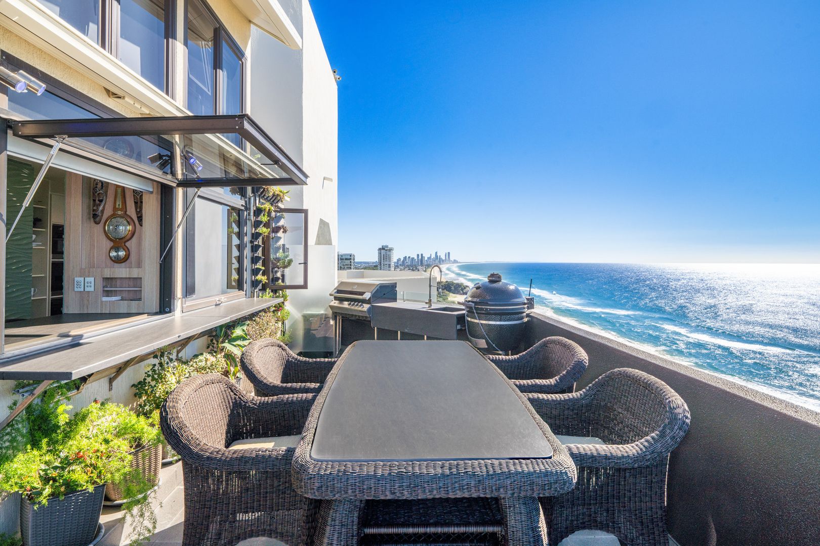 50/146 The Esplanade, Burleigh Heads QLD 4220, Image 2