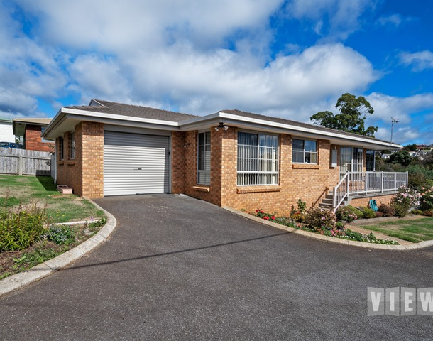 2/202 Mount Street, Upper Burnie TAS 7320