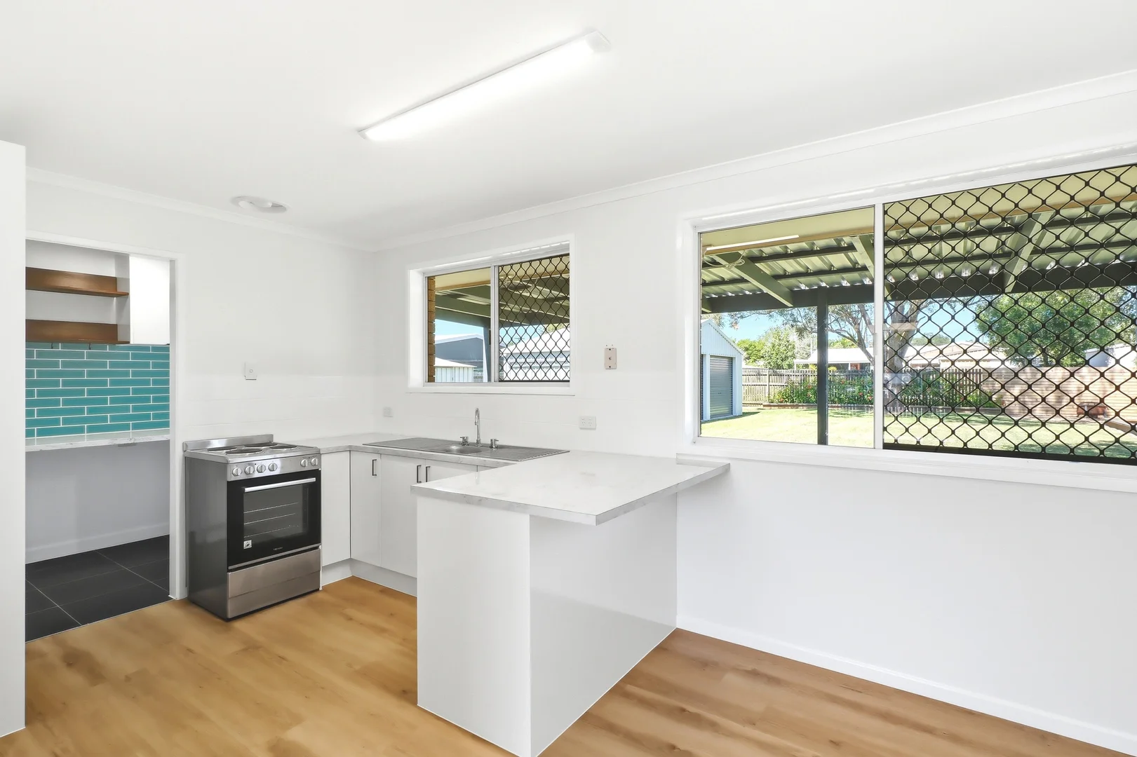 Additional image 5 of 717 Boat Harbour Drive, Urangan QLD 4655