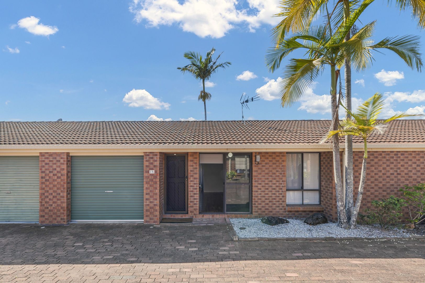 16/11-15 Lindfield Road, Helensvale QLD 4212
