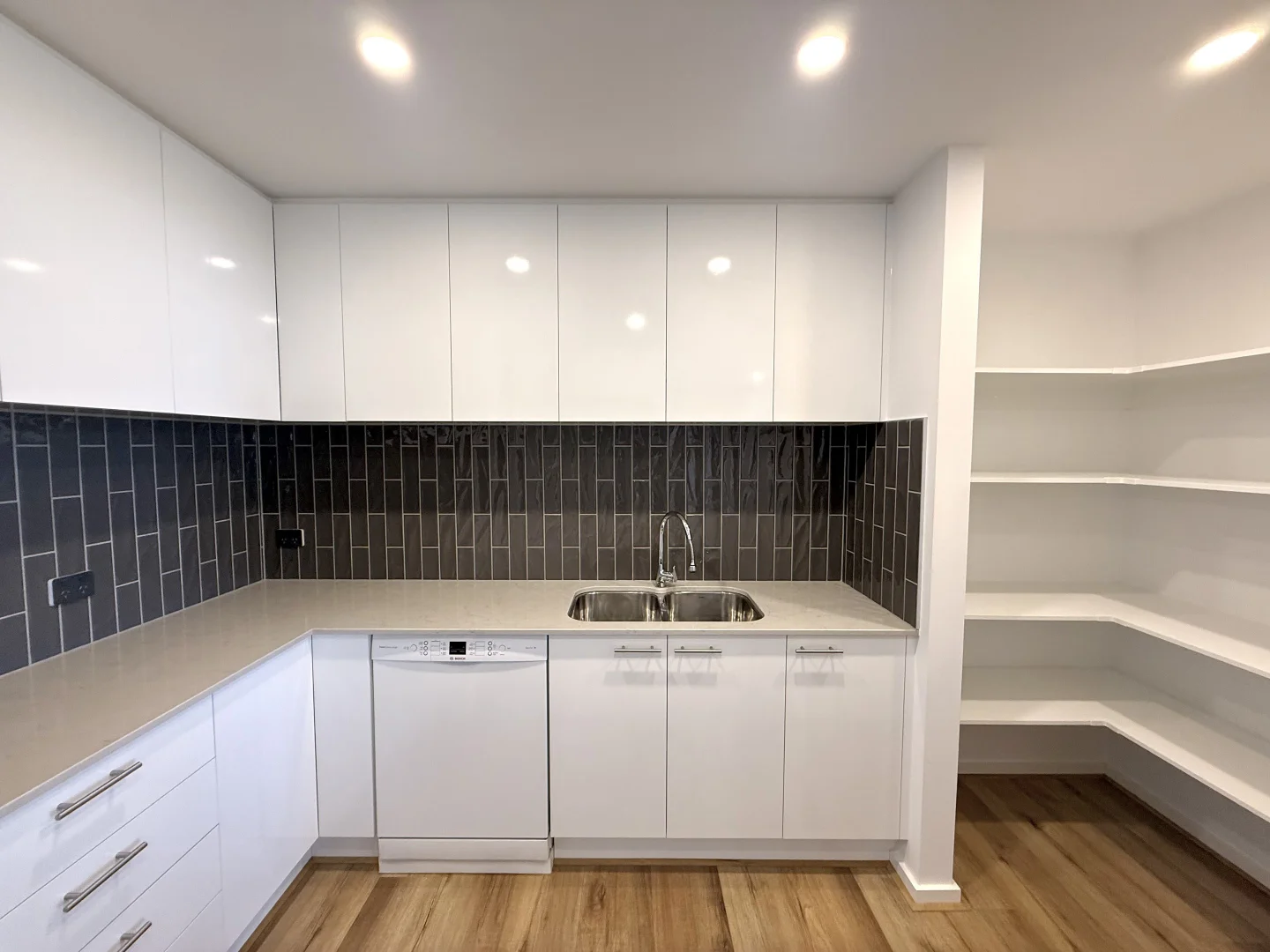 Additional image 9 of 2 Harrods Close, Drouin VIC 3818