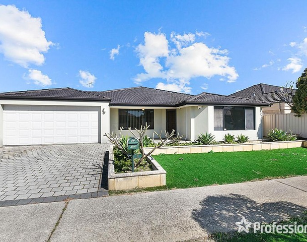 8 Sandleford Way, Hammond Park WA 6164