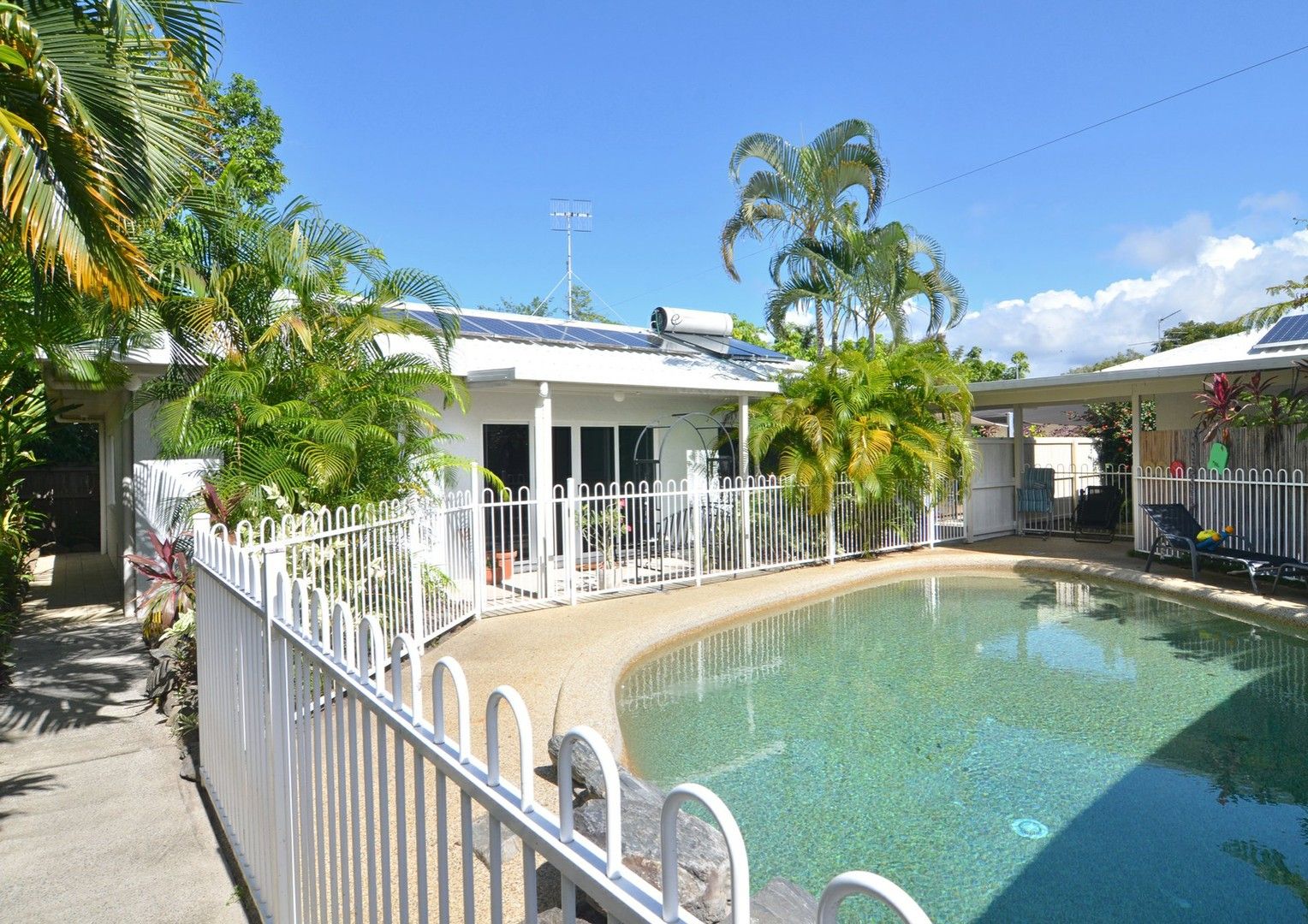 3 bedrooms House in 1/12 Limpet Avenue PORT DOUGLAS QLD, 4877