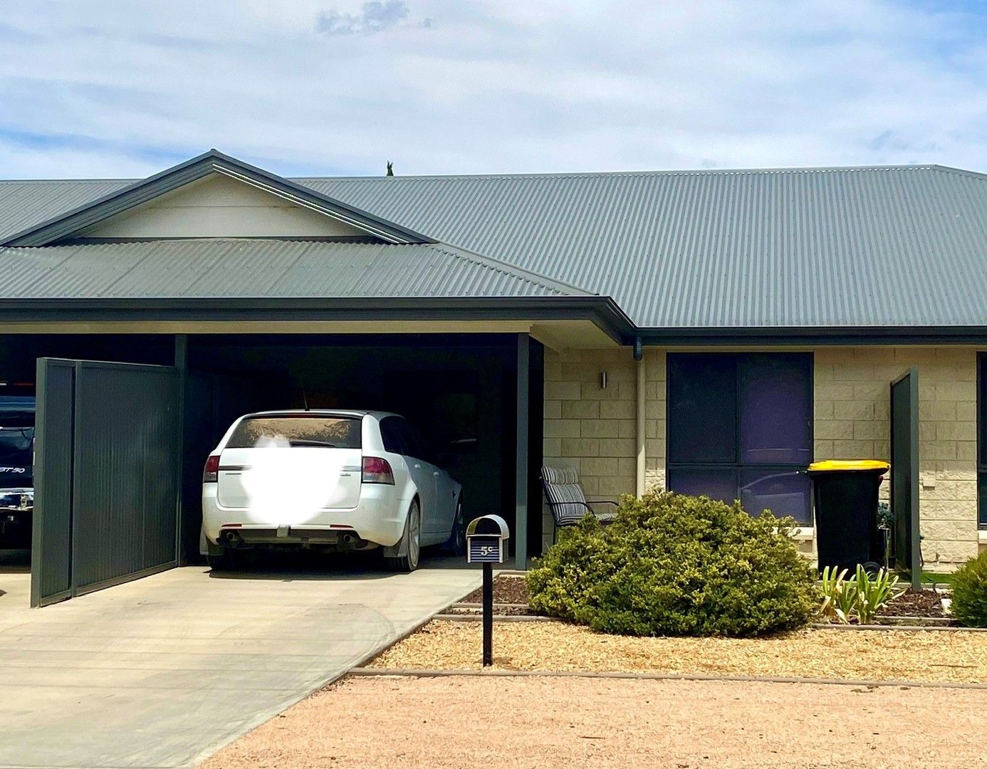 2 bedrooms Apartment / Unit / Flat in 5C Hakea Street RENMARK SA, 5341