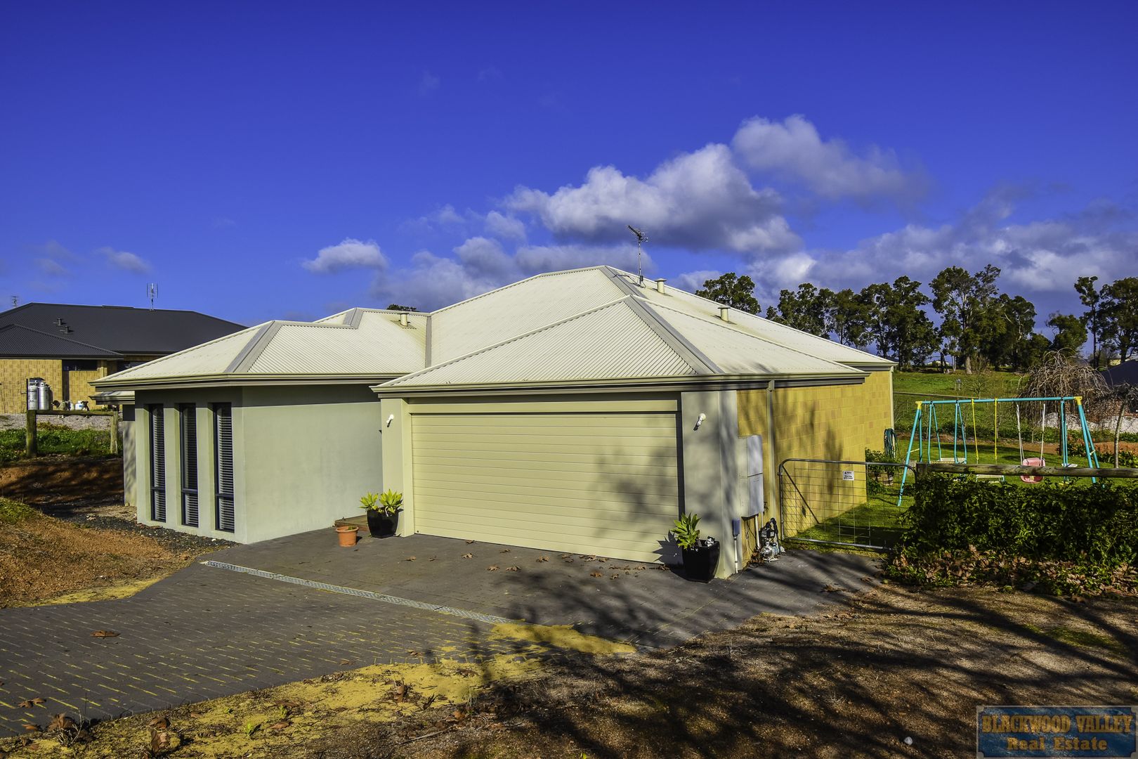 17 Gleneagles Drive, Bridgetown WA 6255, Image 1