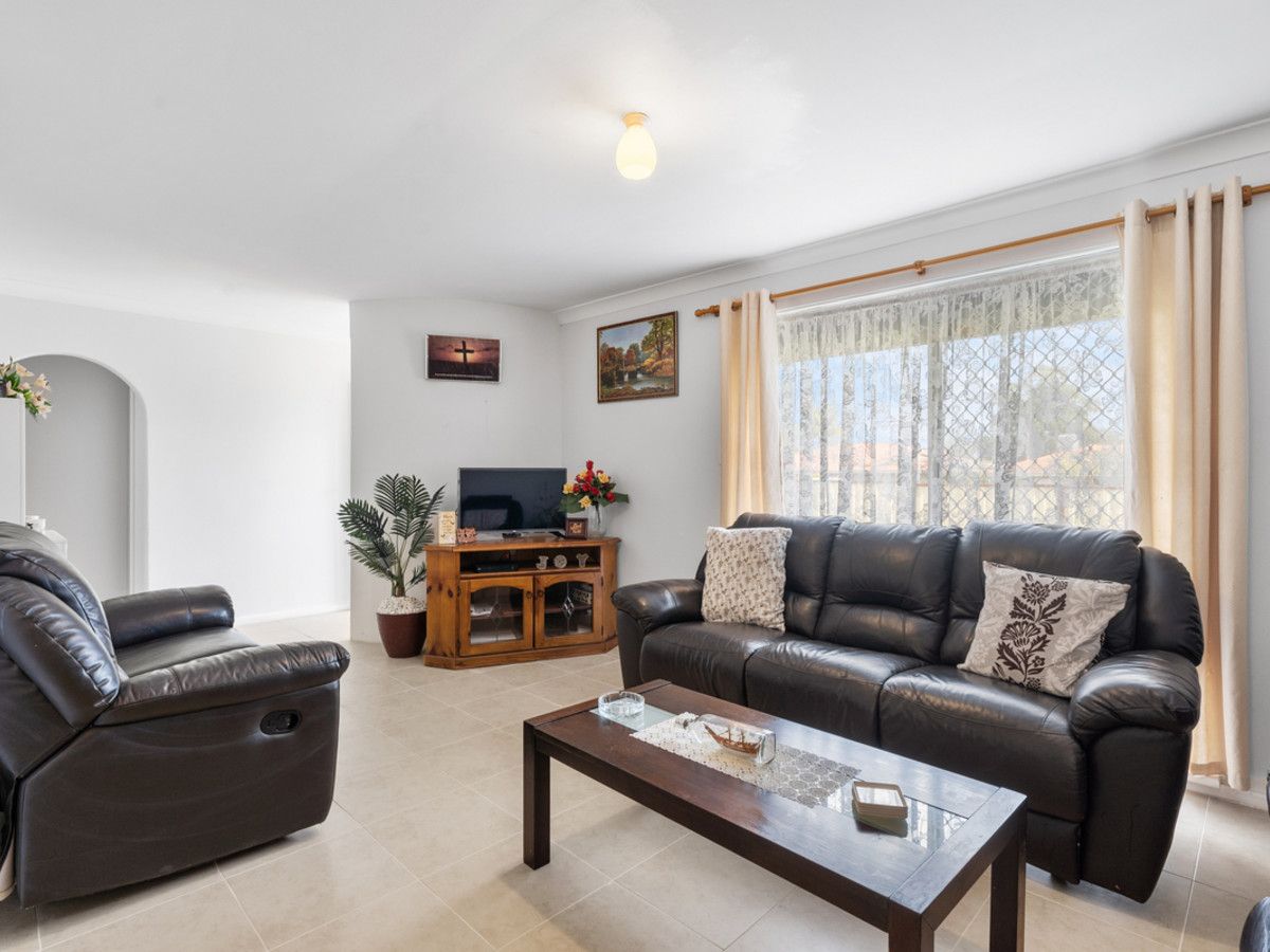 29 Aldworth Crescent, Gosnells WA 6110, Image 2