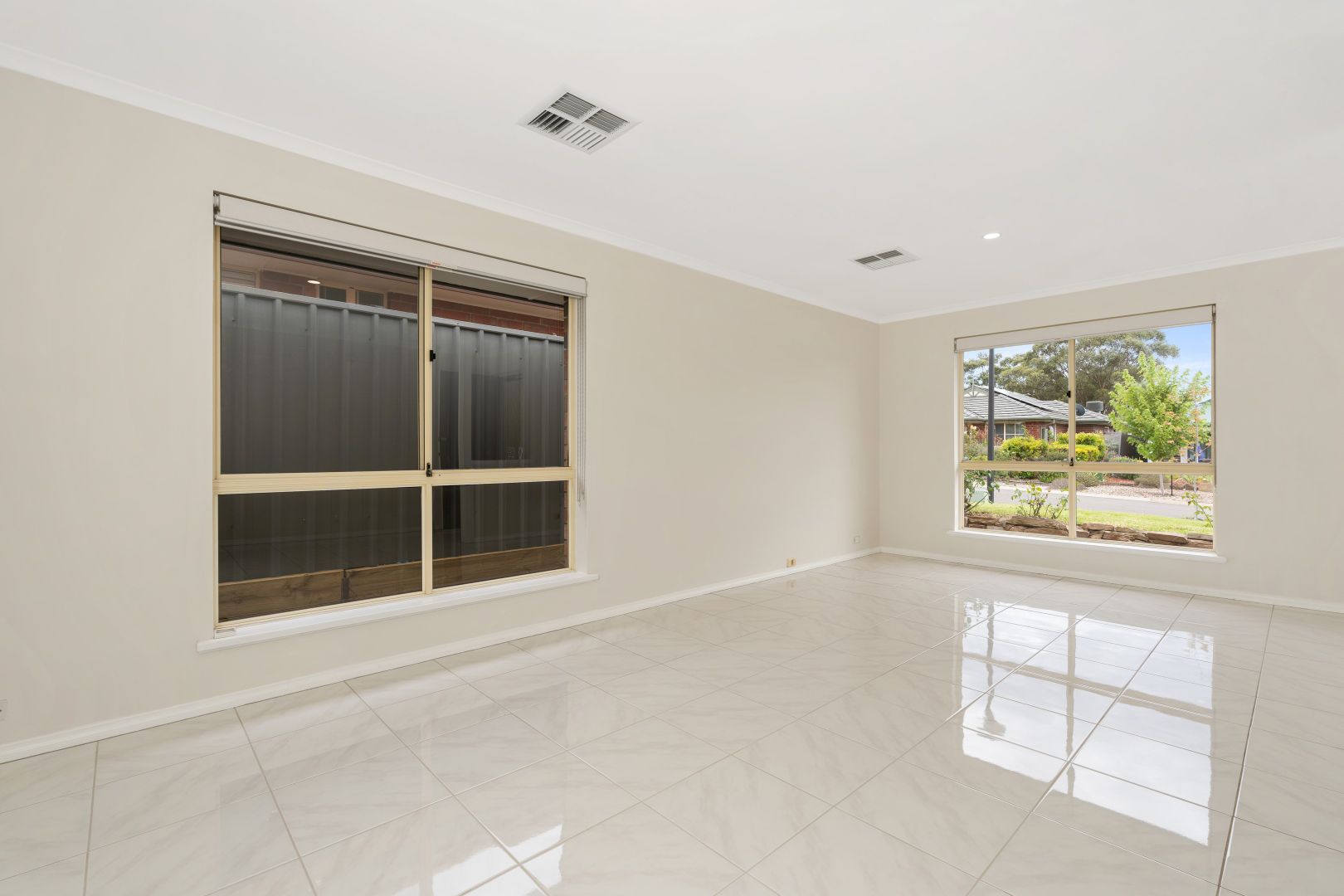 12 Joseph Way, Woodcroft SA 5162 House For Rent 575 Domain