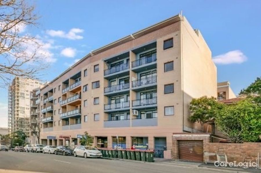 3 bedrooms Apartment / Unit / Flat in 33/39-41 park road HURSTVILLE NSW, 2220