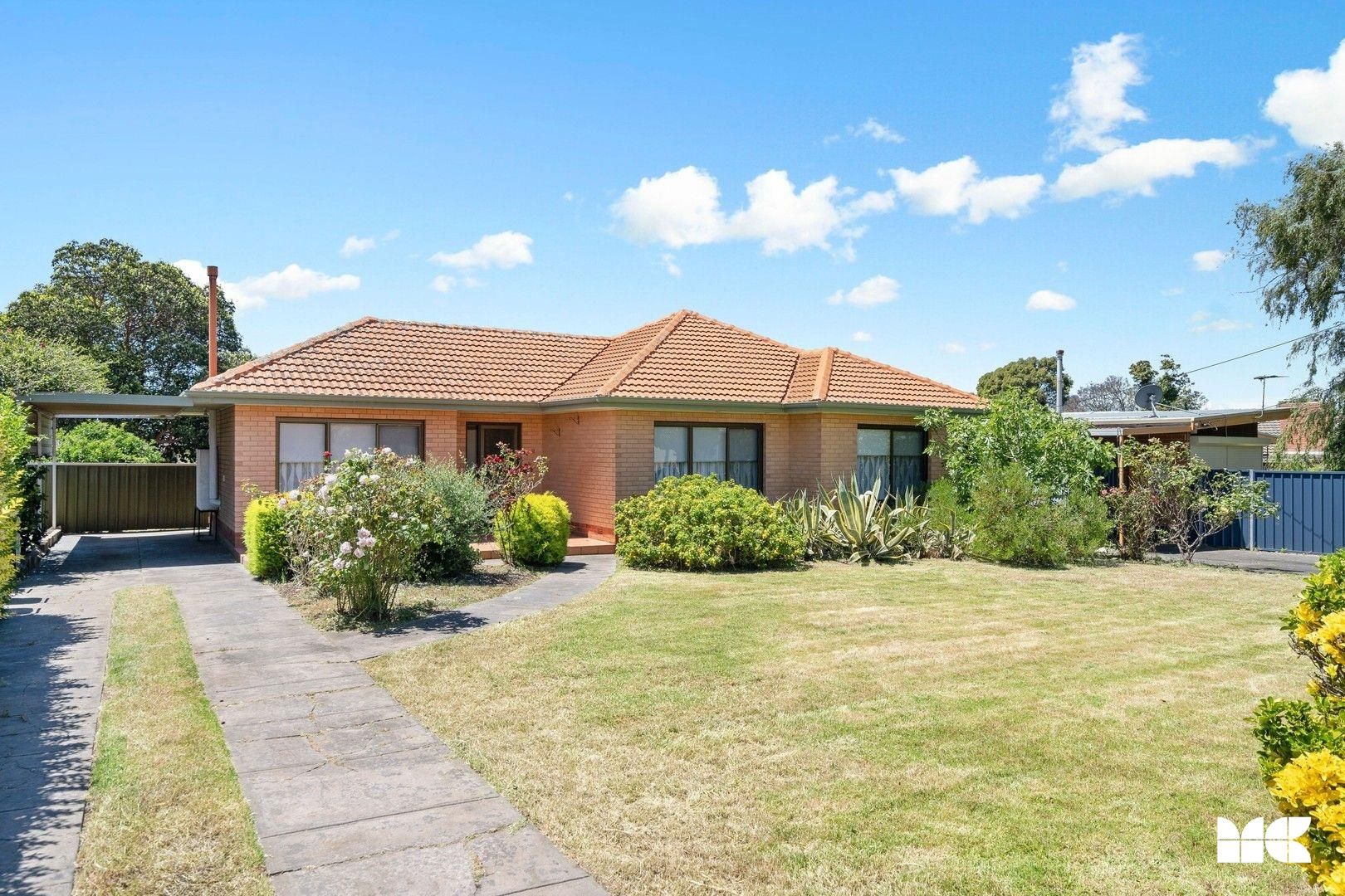 3 bedrooms House in 11 Cheam Drive REYNELLA SA, 5161