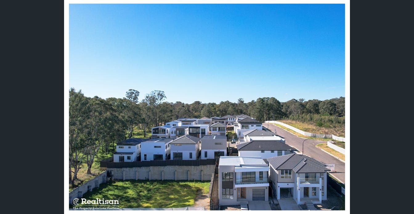 4 bedrooms House in 37 Stoneman Street ROUSE HILL NSW, 2155