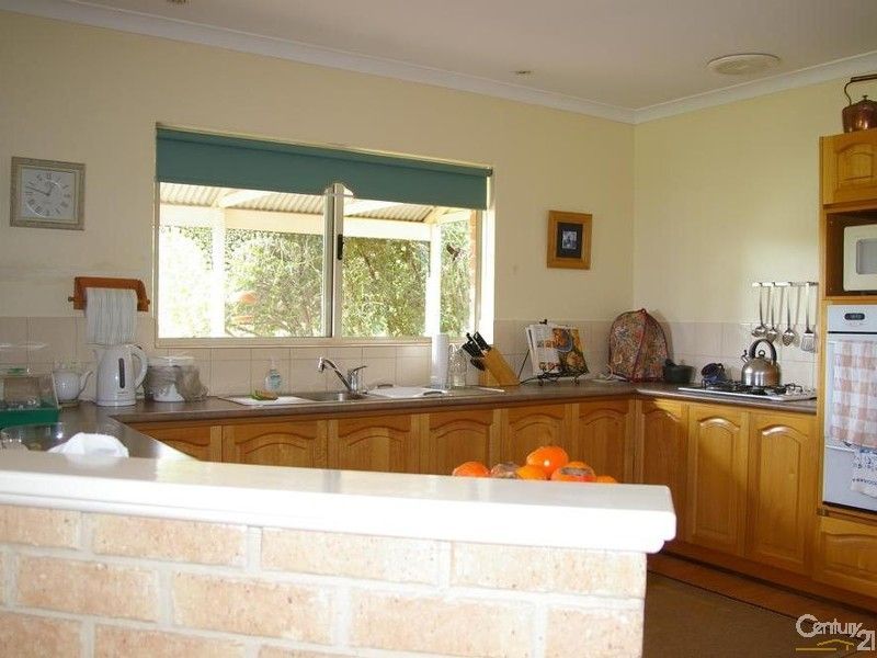 695 Ryall Rd, Newlands WA 6251, Image 2