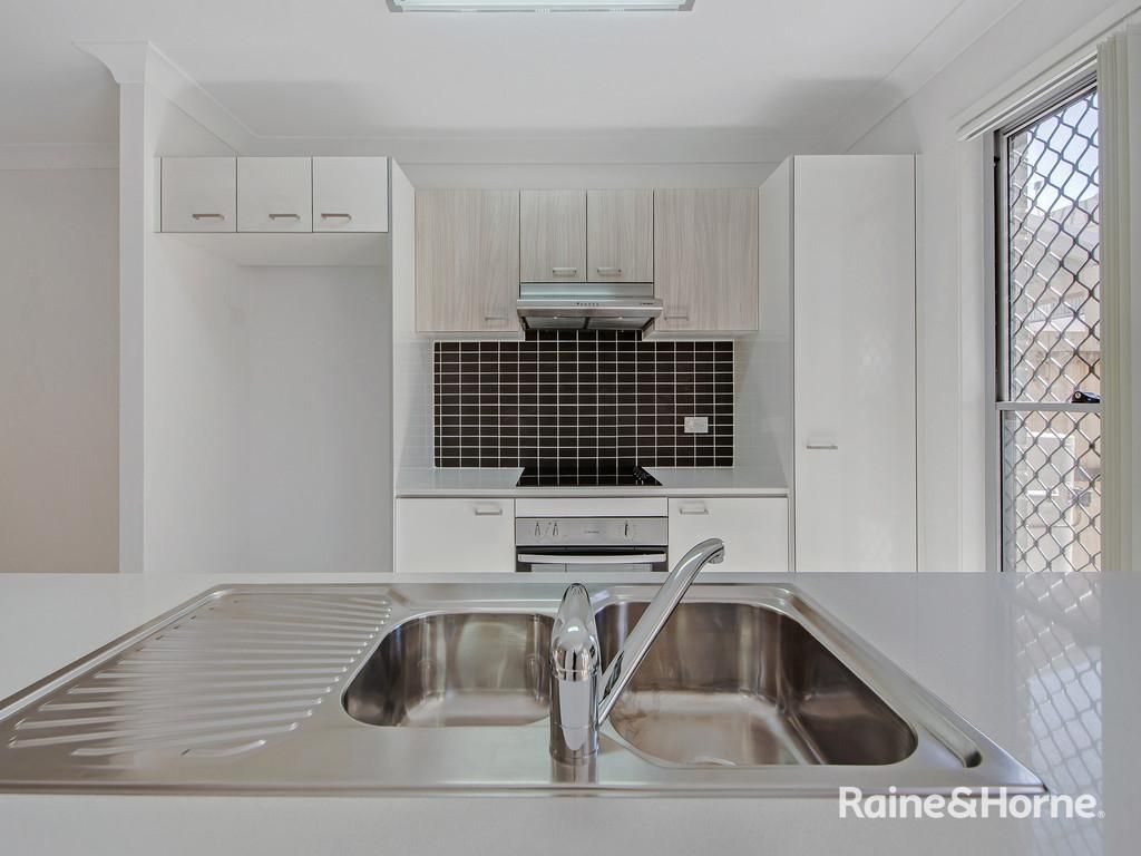 34/53 Injune Circuit, Calamvale QLD 4116 Townhouse For Rent 550