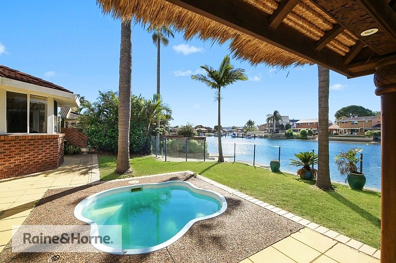 33 Helmsman Boulevard, St Huberts Island NSW 2257, Image 2