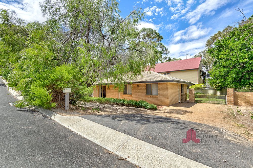 17 Birch Road, Myalup WA 6220, Image 0