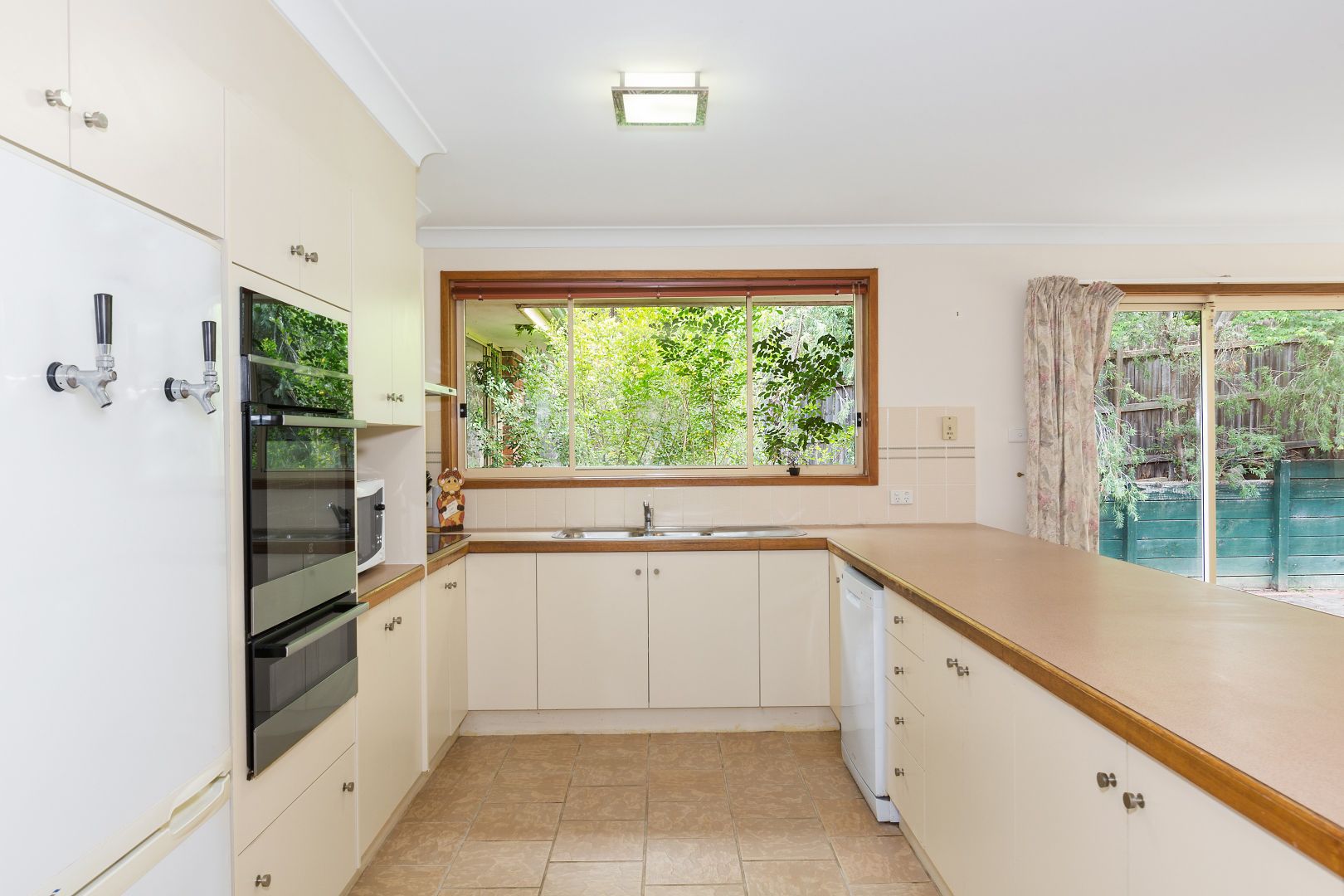 37 Uncle Wattleberry Crescent, Faulconbridge NSW 2776, Image 1