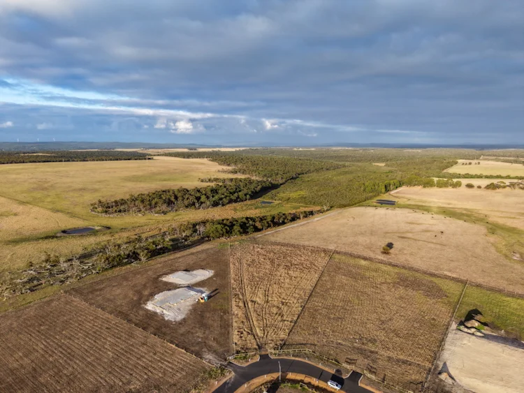 75 Minotaur Loop, Drome WA 6330