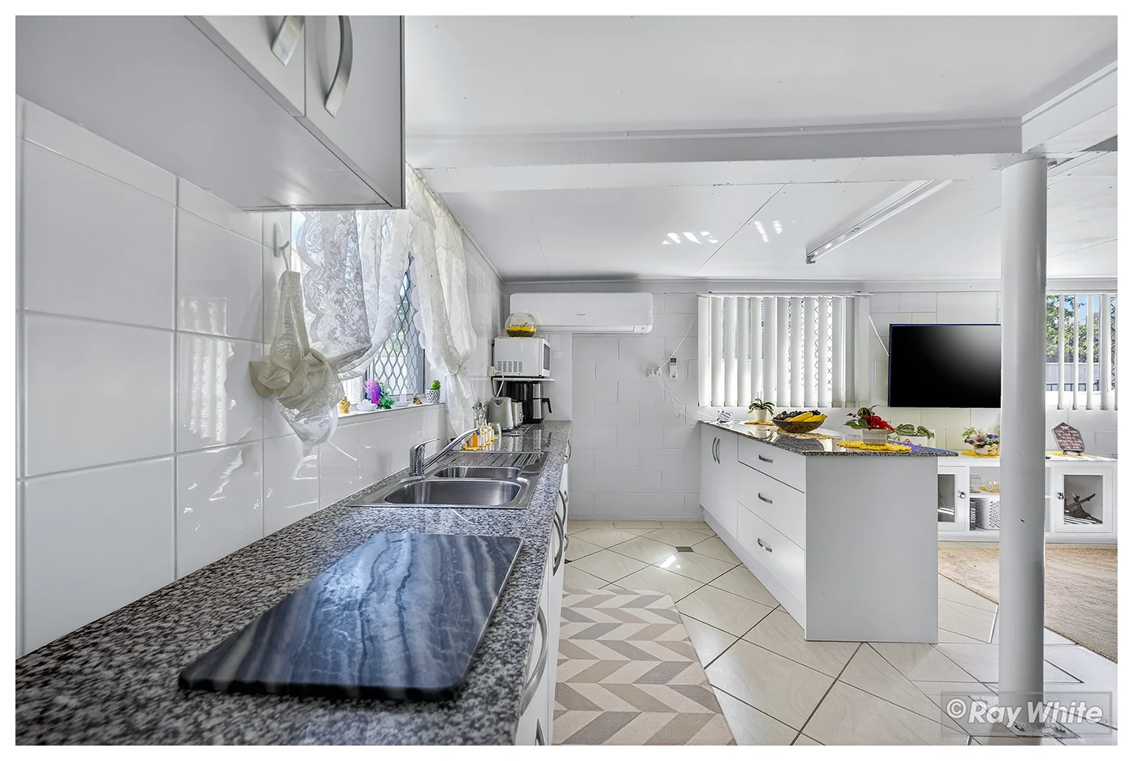 Additional image 9 of 10 Card Street, Berserker QLD 4701