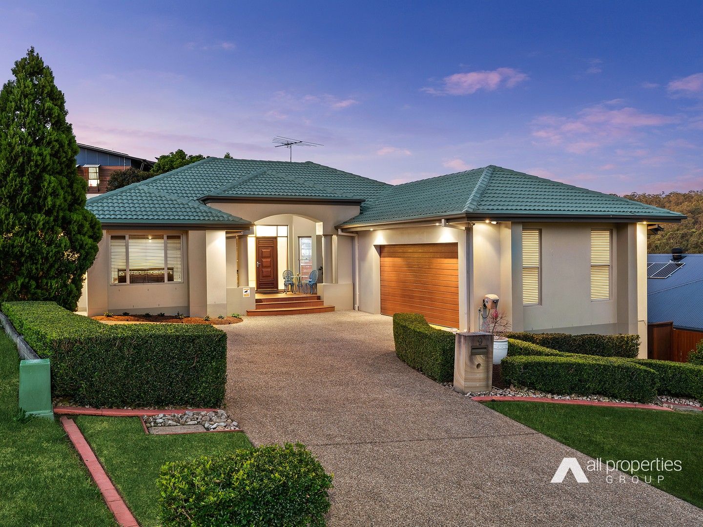 4 bedrooms House in 9 Seanna Place BROOKWATER QLD, 4300