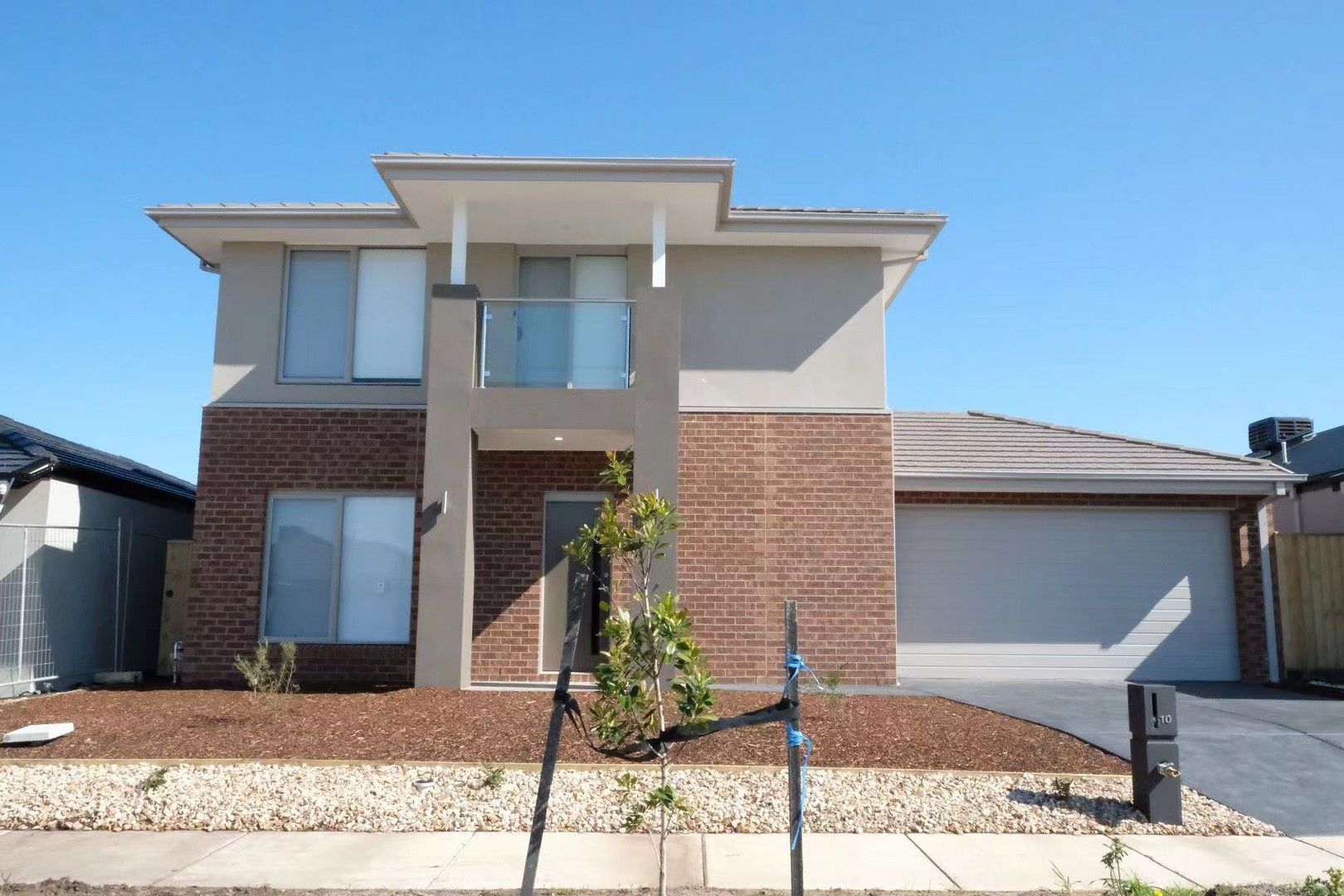 4 bedrooms House in 10 Indwe St CLYDE VIC, 3978