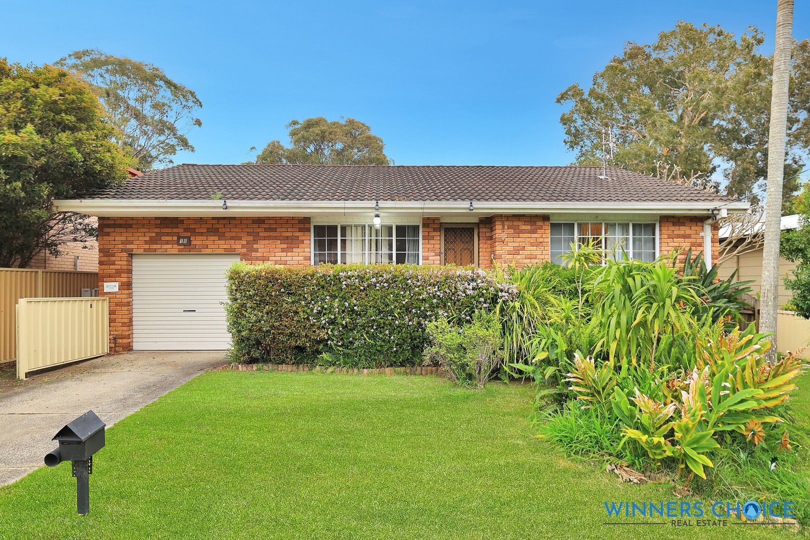 4 bedrooms House in 18 Sunrise Avenue BUDGEWOI NSW, 2262