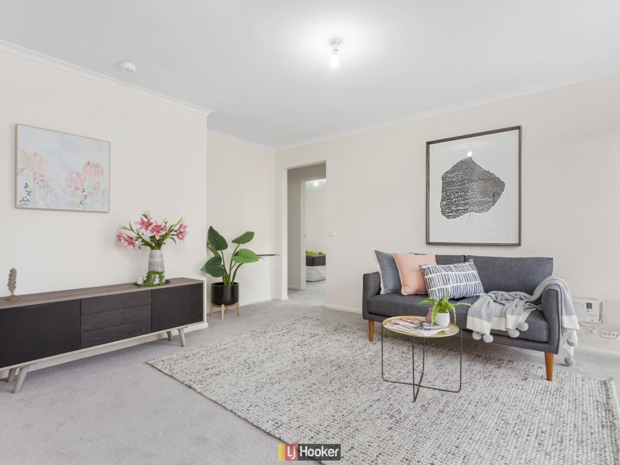 27 Warabin Crescent, Ngunnawal ACT 2913, Image 2