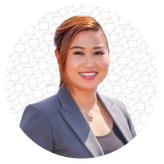 Nga Nguyen, Sales representative