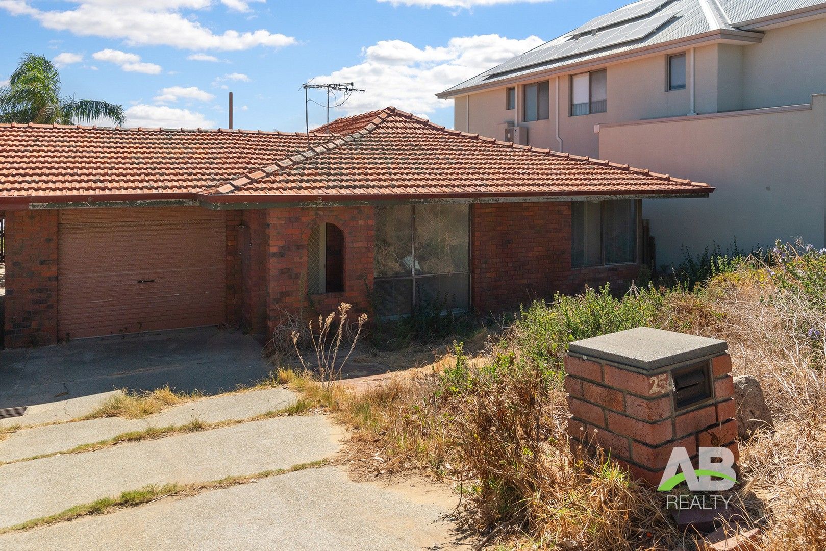 3 bedrooms House in 25A Wilberforce Street NORTH BEACH WA, 6020