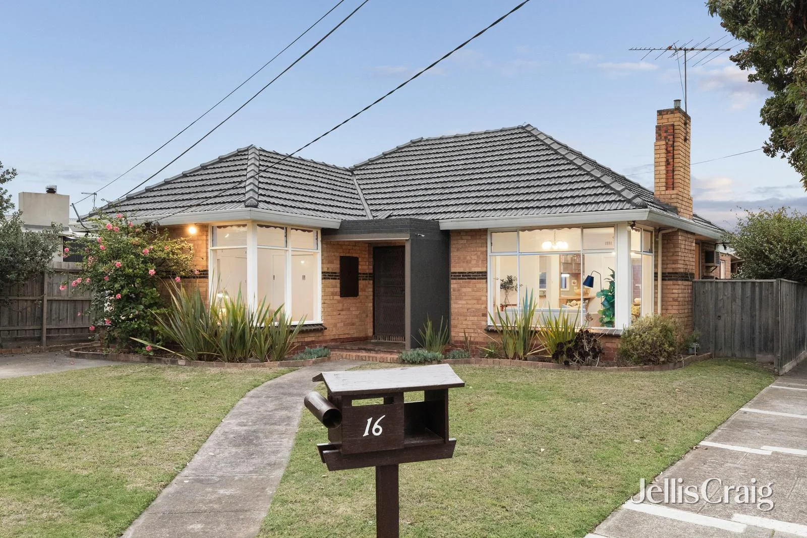 Primary image of 16 Wedd Street, Cheltenham VIC 3192