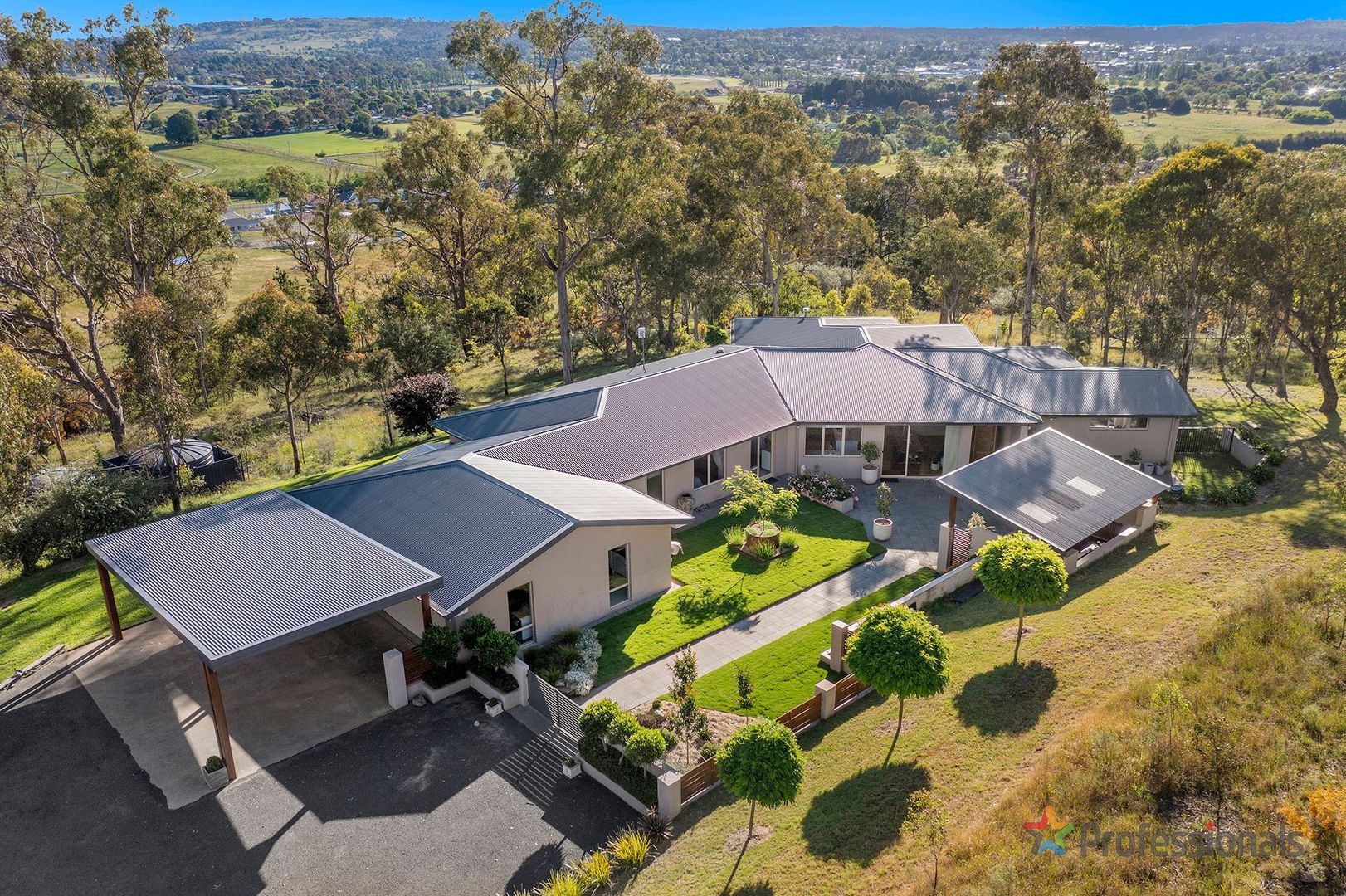 10 Elowera Road, Armidale NSW 2350