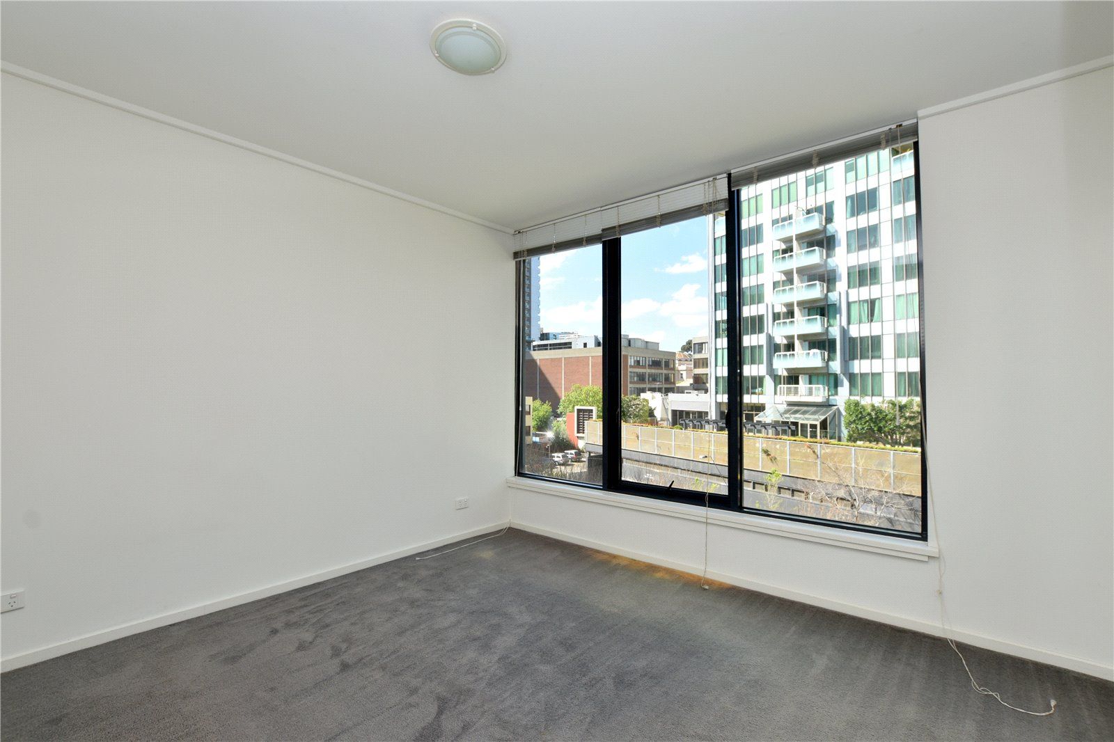 410 28 Bank Street South Melbourne Vic 3205 Apartment For Rent 500 00 Domain