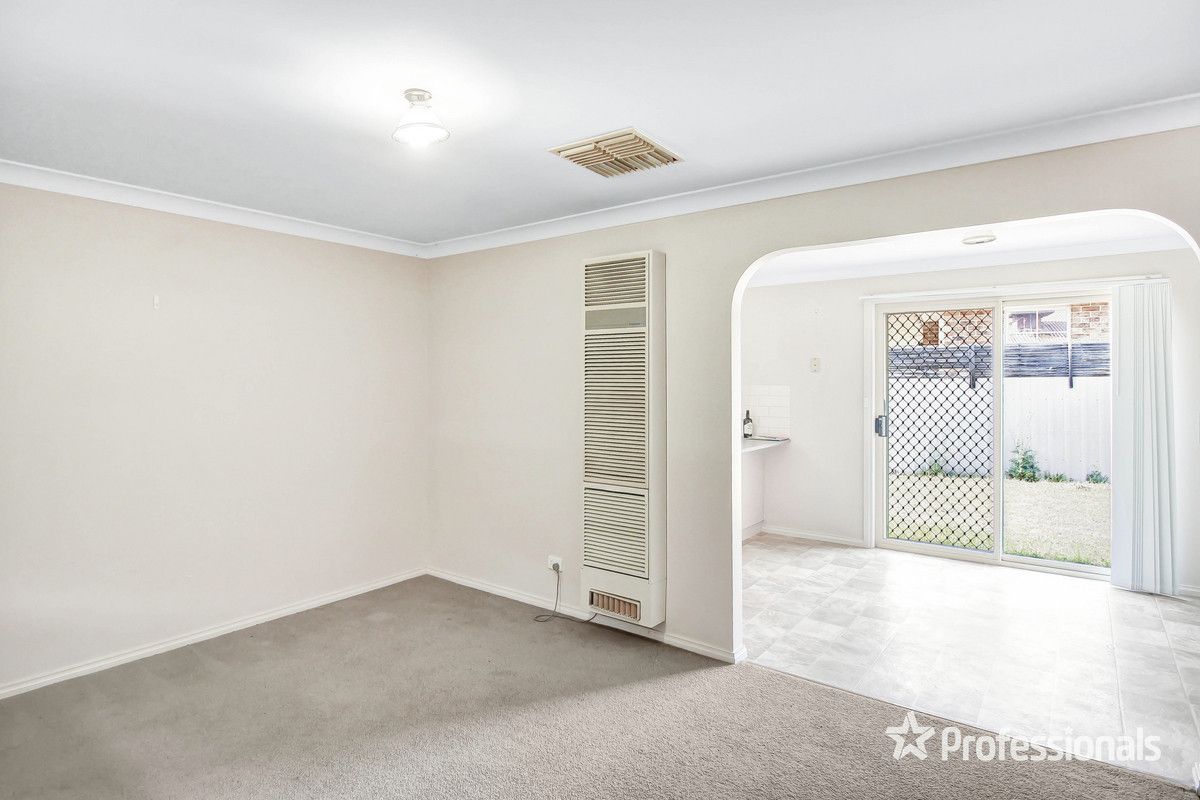 1/2 Bamarook Crescent, Glenfield Park NSW 2650 Apartment For Rent