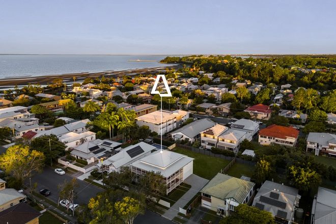 Picture of 25 Fourth Avenue, SANDGATE QLD 4017
