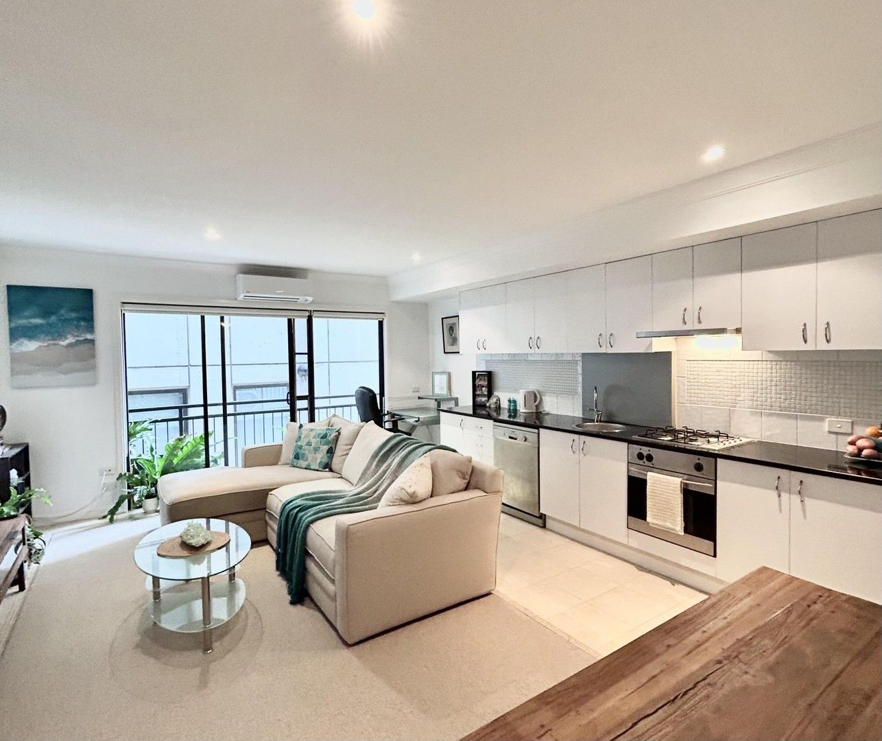 1 bedrooms Apartment / Unit / Flat in unit 207/69-71 Stead Street SOUTH MELBOURNE VIC, 3205