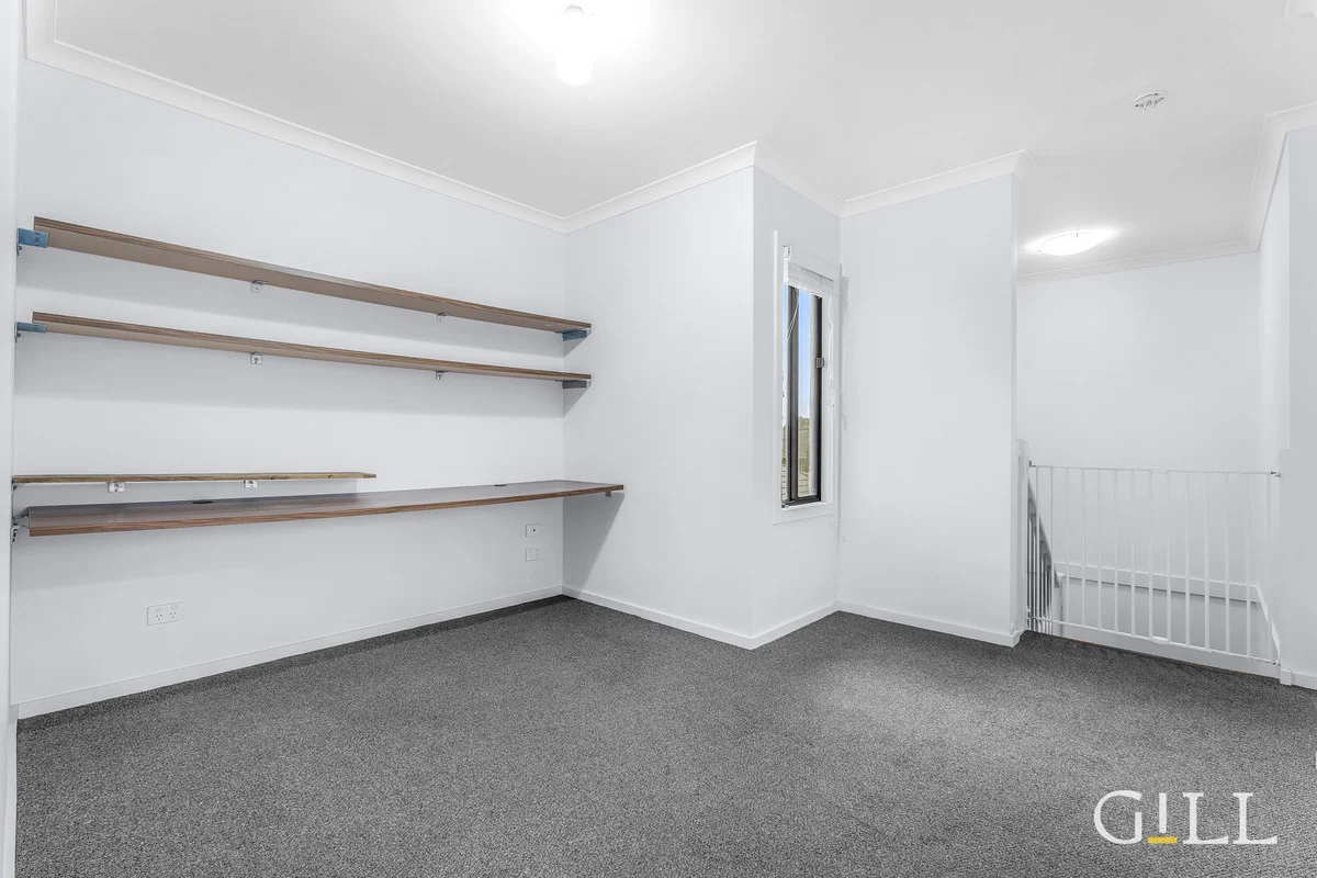 Additional image 12 of 2/11 Pettit Close, Berwick VIC 3806