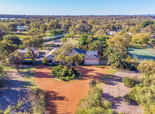 70 Hougham Road, Barragup WA 6209