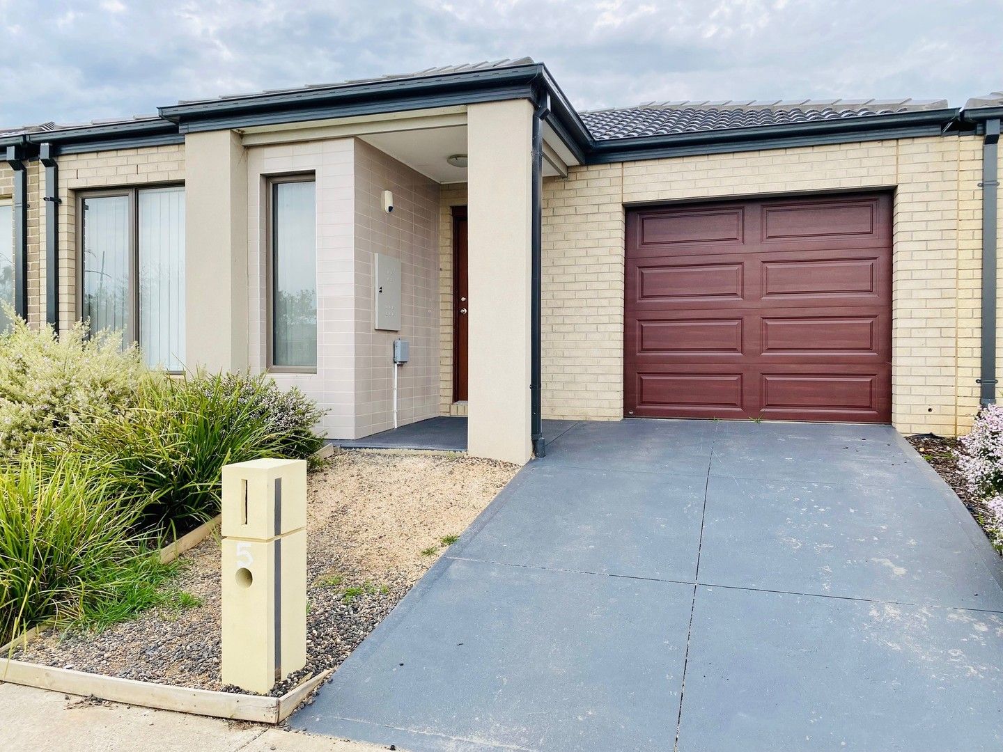 3 bedrooms House in 5 Bondi Parade POINT COOK VIC, 3030