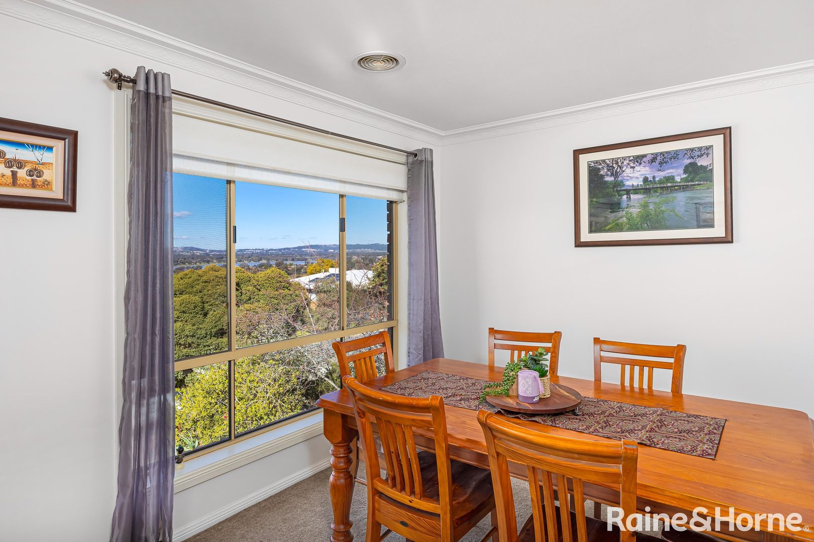 76 Amaroo Street, Kooringal NSW 2650, Image 2