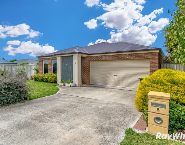 5 Glenwill Drive, Epsom VIC 3551